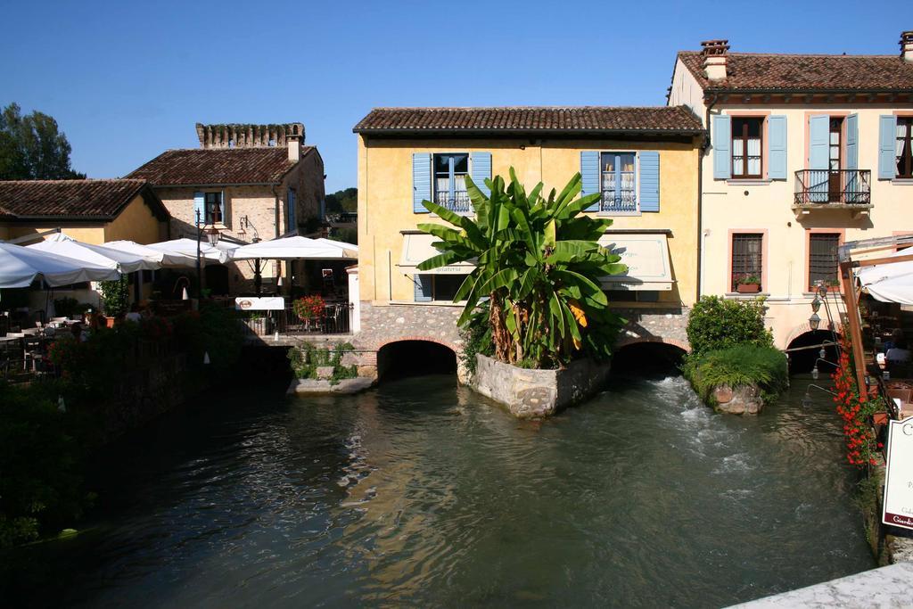 Corte La Guarnigione Valeggio sul Mincio Exterior foto