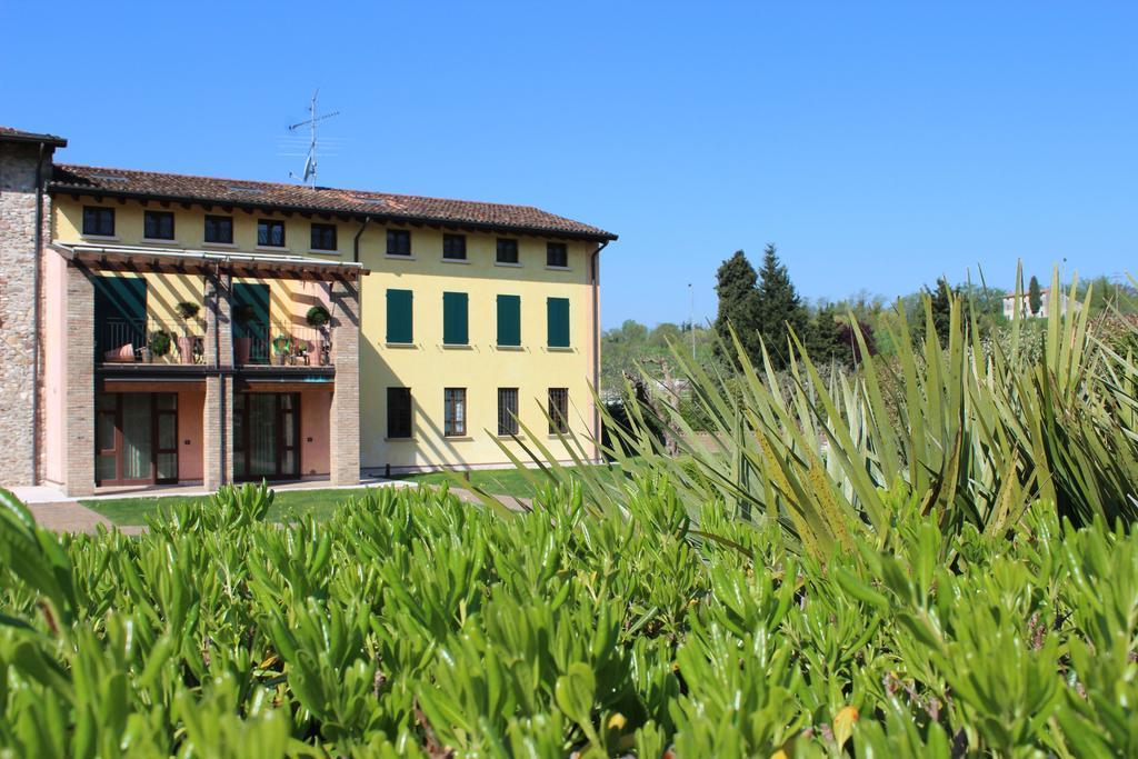 Corte La Guarnigione Valeggio sul Mincio Zimmer foto