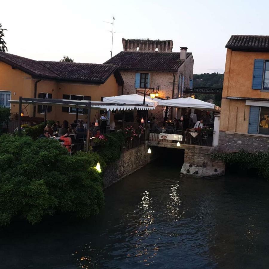 Corte La Guarnigione Valeggio sul Mincio Exterior foto